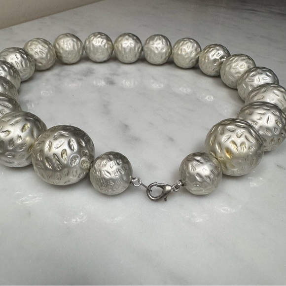 Vintage Textured Silver Round Bead Single Strand Chunky Necklace Lobster Clasp - Picture 7 of 8